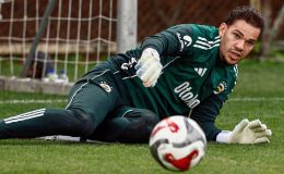 Ederson’dan Aziz Yıldırım’a Dikkat Çeken Telefon: “Fenerbahçe’de Kalmak İstiyorum” Mesajı